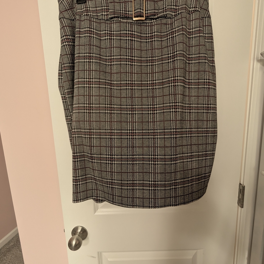 Cato Plaid Pencil Skirt in Black, Gray and Red
